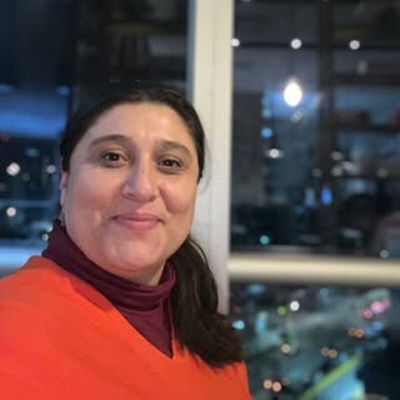 Retrato de Mirla Arcos sonriendo